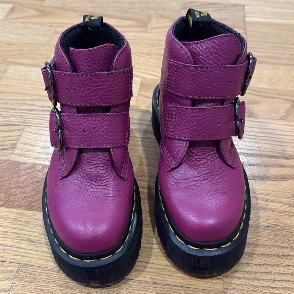 Dr. Martens Devon Heart Leather Platform Boots - Picture 6 of 11